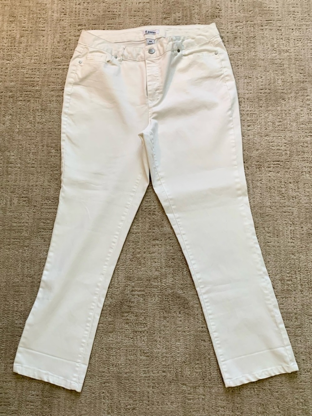 White d.jeans